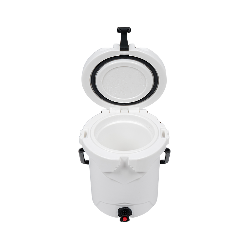 10-квартовый холодильник для ротационного формования