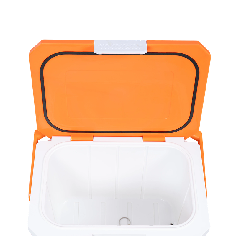 Охладитель для литьевых форм из полипропилена объемом 20 квартов