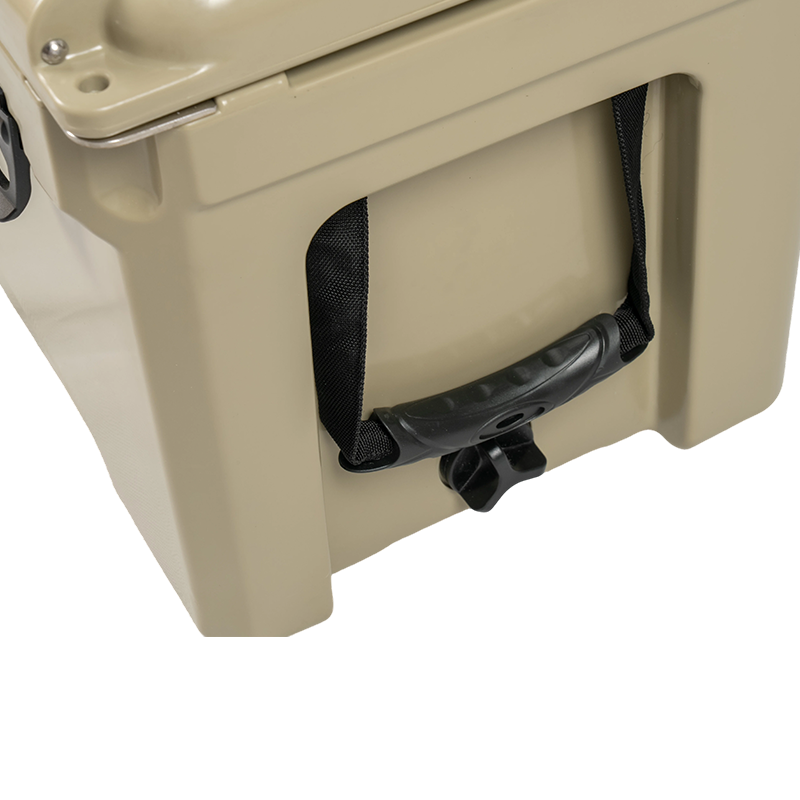 35-квартовый автомобильный охладитель для ротационного формования